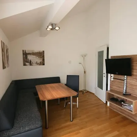 Zur Kapelle Apartman